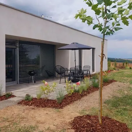 Villa Pasivni Dum Uprostred Louky