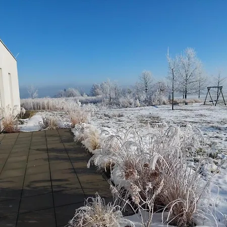 Pasivní Dům Uprostřed Louky Vila Bitov (Novy Jicin)